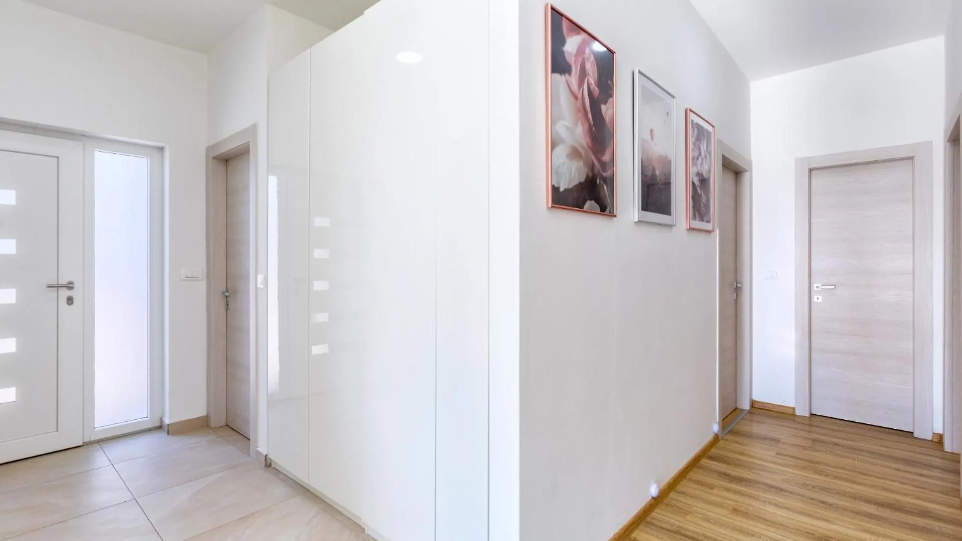 Villa Aria - Family Friendly In Pula For 6 People With Private Swimming Pool