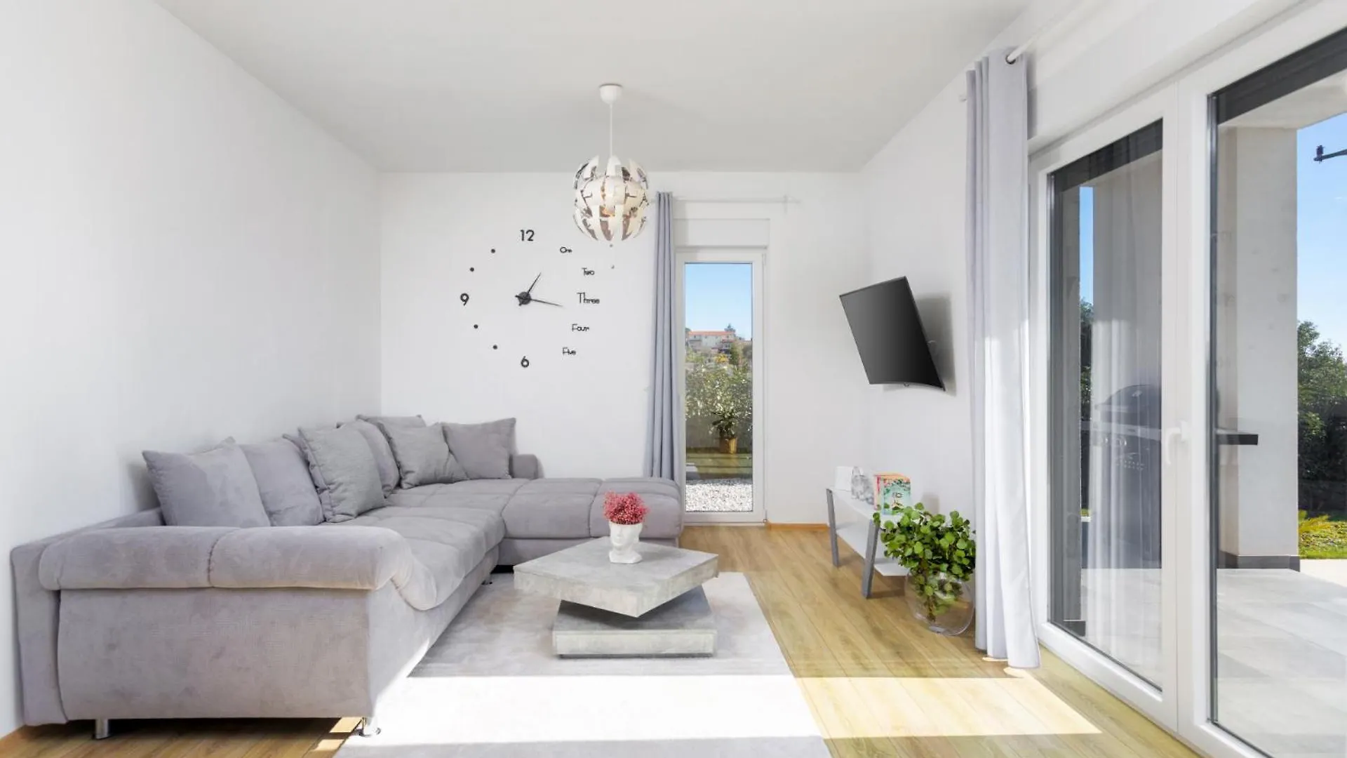 Villa Aria - Family Friendly In Pula For 6 People With Private Swimming Pool